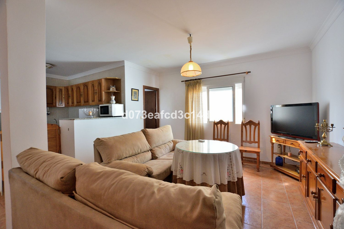 3 Bed Apartment for sale in Ronda Costa Del Sol, Málaga, Spain
