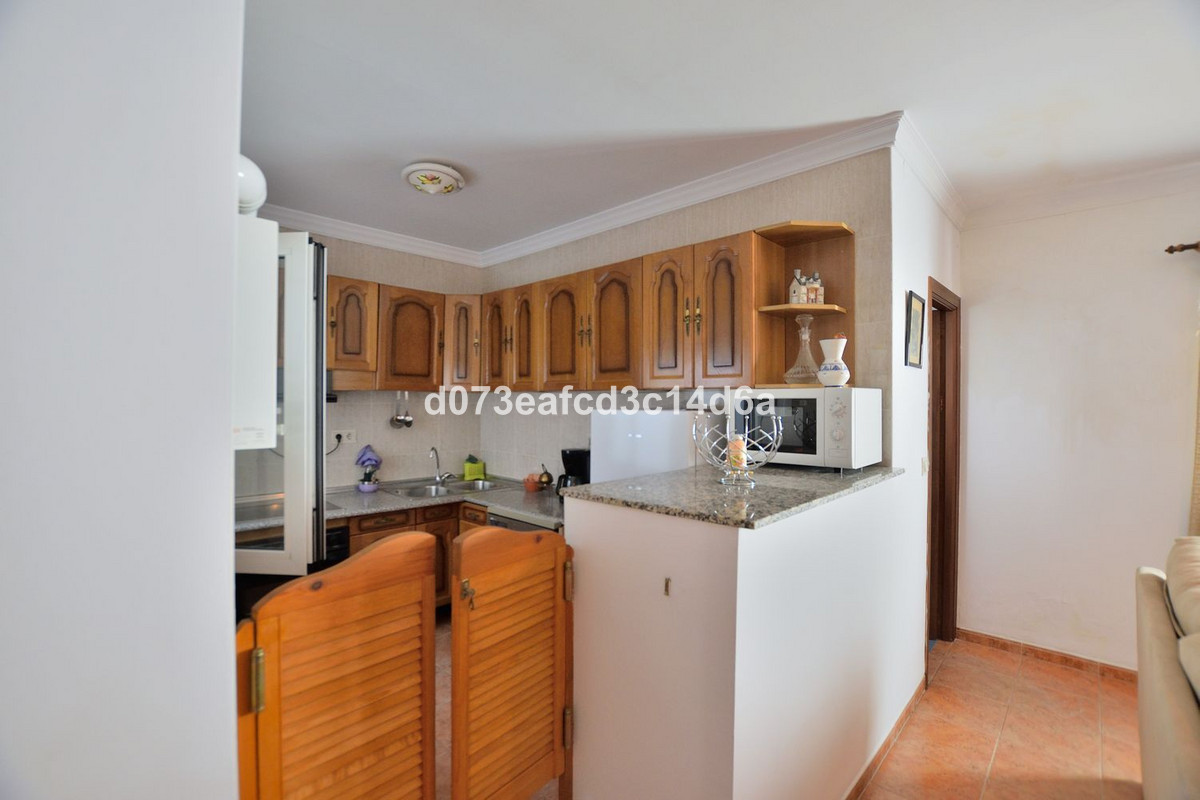 3 Bed Apartment for sale in Ronda Costa Del Sol, Málaga, Spain