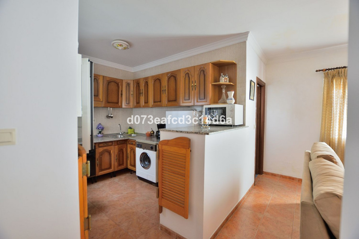 3 Bed Apartment for sale in Ronda Costa Del Sol, Málaga, Spain