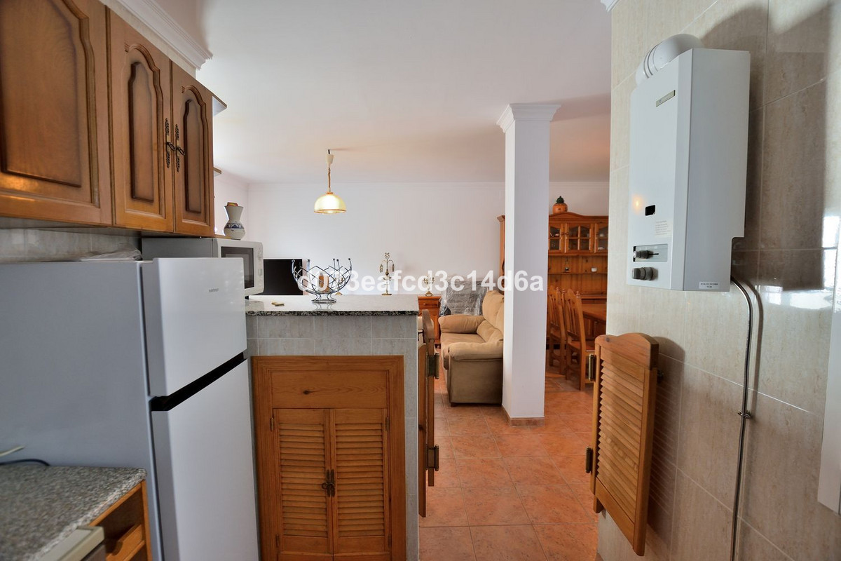 3 Bed Apartment for sale in Ronda Costa Del Sol, Málaga, Spain