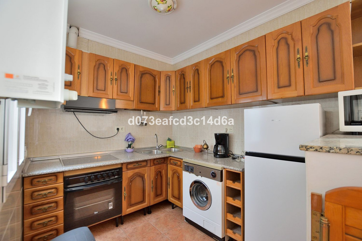 3 Bed Apartment for sale in Ronda Costa Del Sol, Málaga, Spain