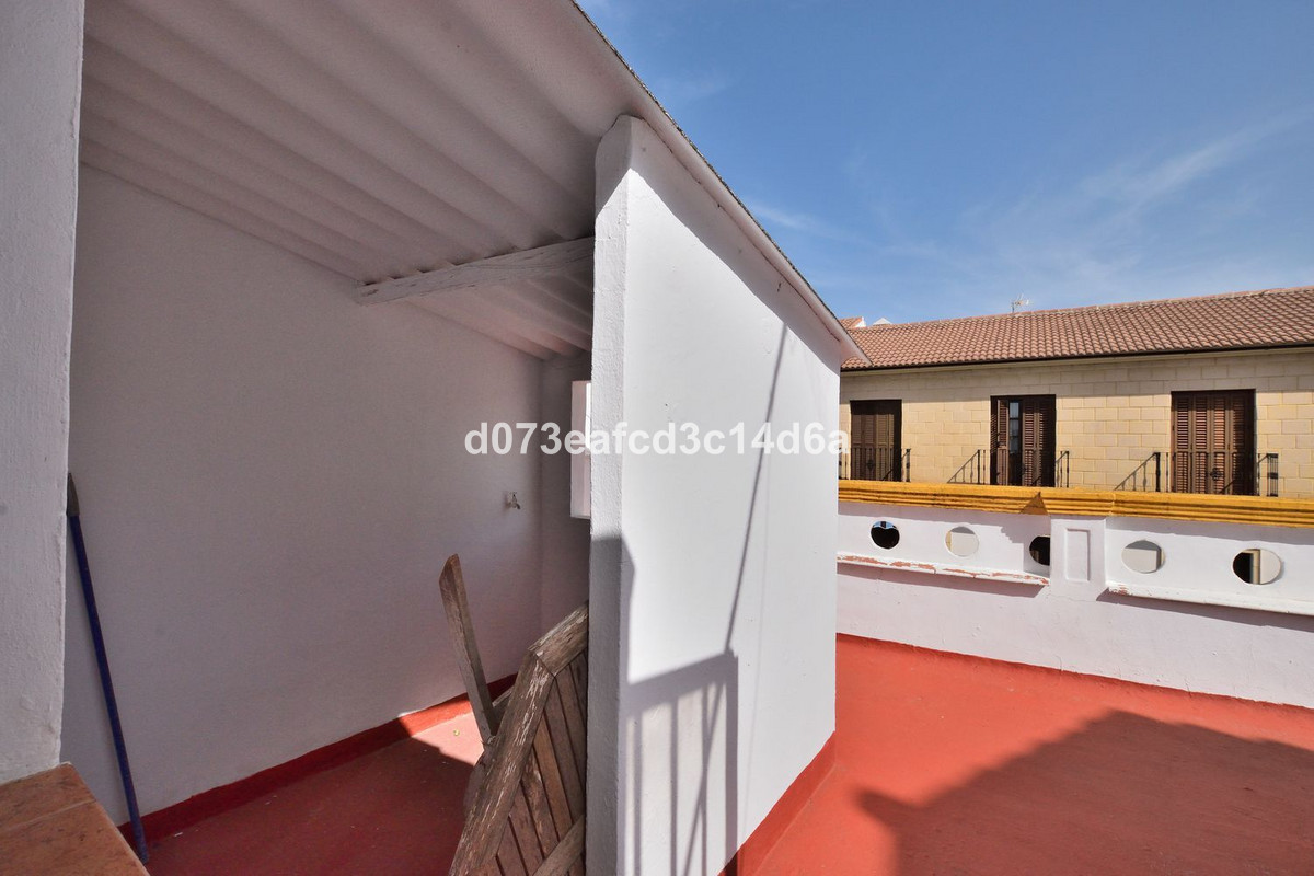 3 Bed Apartment for sale in Ronda Costa Del Sol, Málaga, Spain