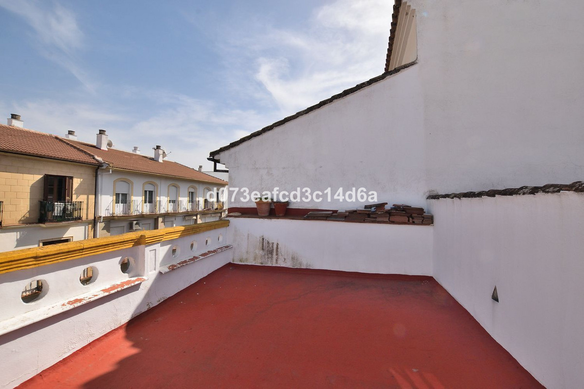 3 Bed Apartment for sale in Ronda Costa Del Sol, Málaga, Spain