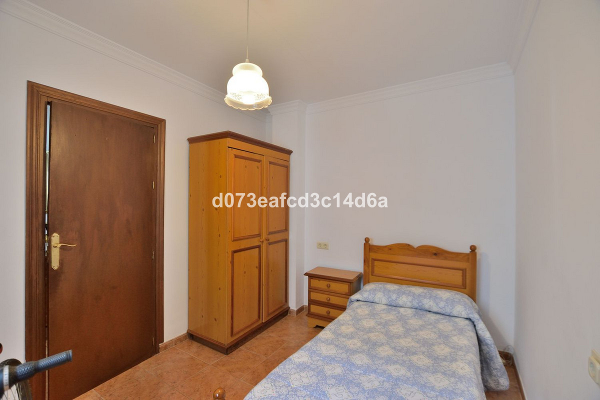 3 Bed Apartment for sale in Ronda Costa Del Sol, Málaga, Spain