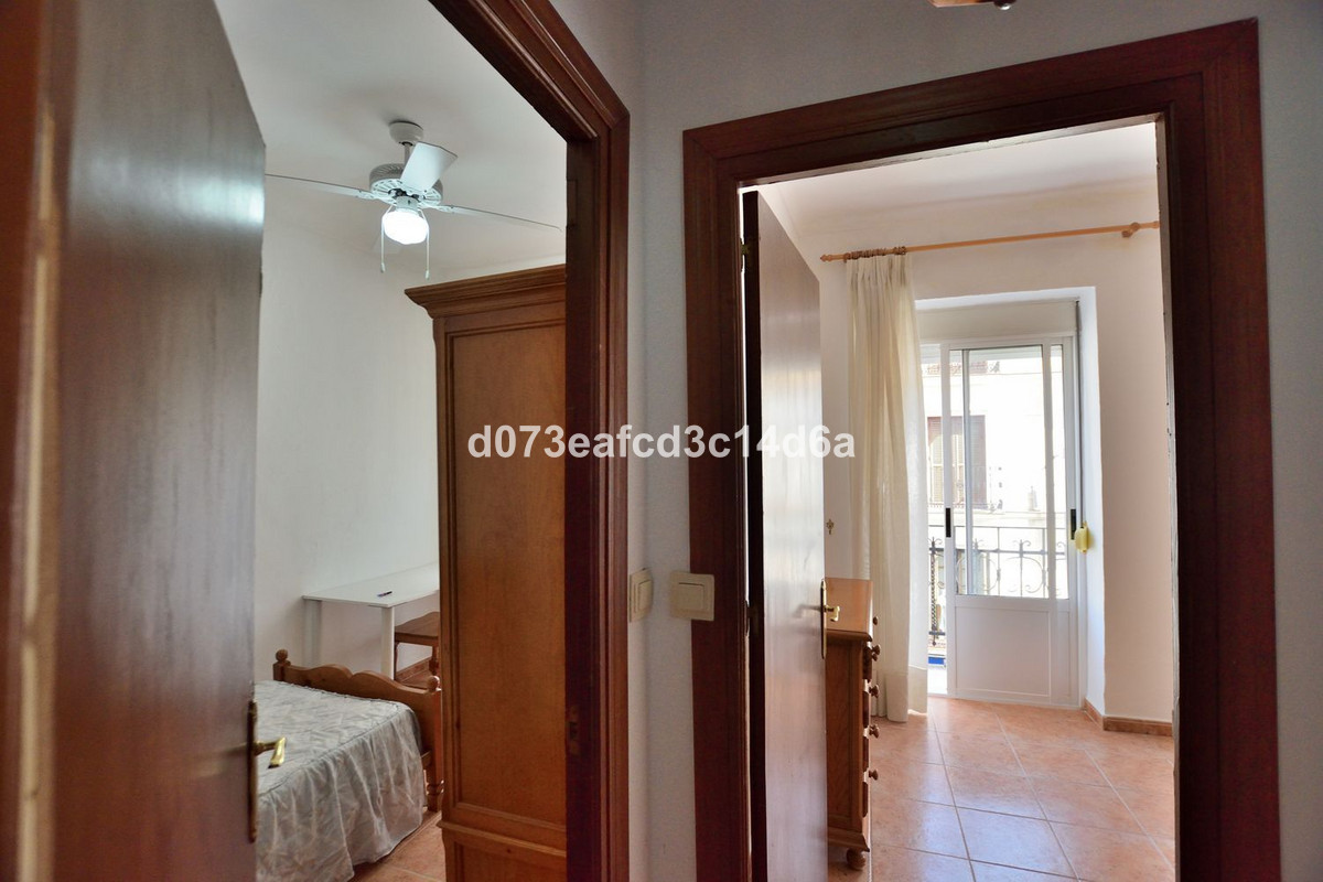 3 Bed Apartment for sale in Ronda Costa Del Sol, Málaga, Spain