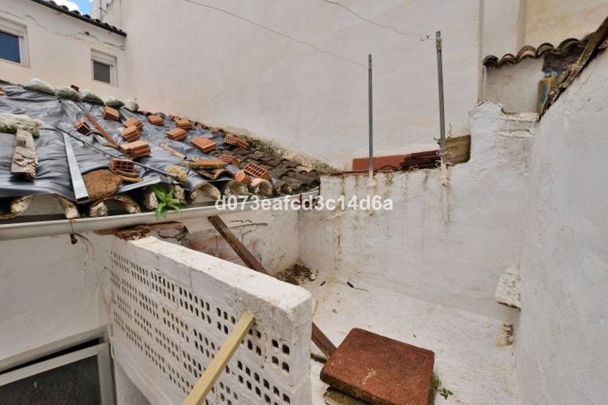 4 Bed Apartment for sale in Ronda Costa Del Sol, Málaga, Spain