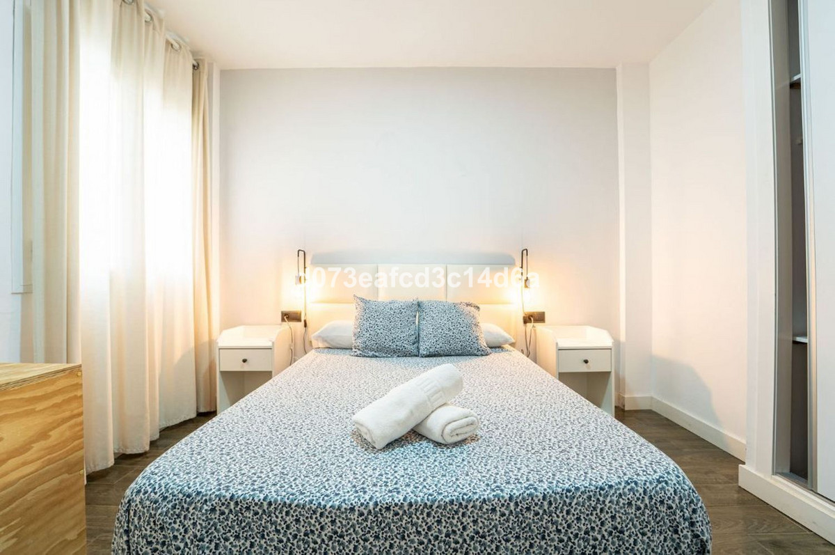 2 Bed Apartment for sale in Ronda Costa Del Sol, Málaga, Spain