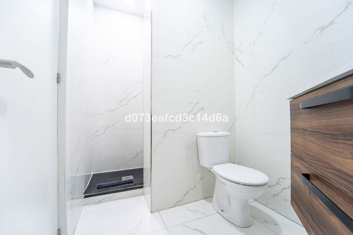 2 Bed Apartment for sale in Ronda Costa Del Sol, Málaga, Spain