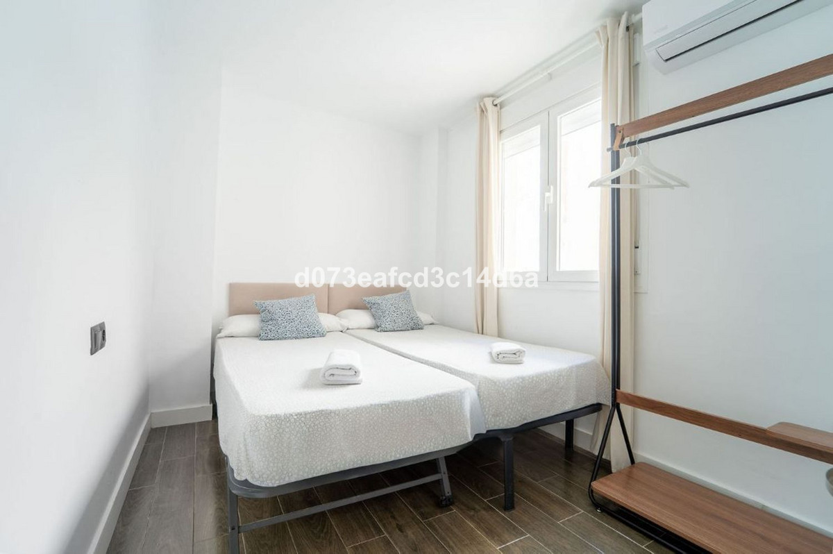 2 Bed Apartment for sale in Ronda Costa Del Sol, Málaga, Spain