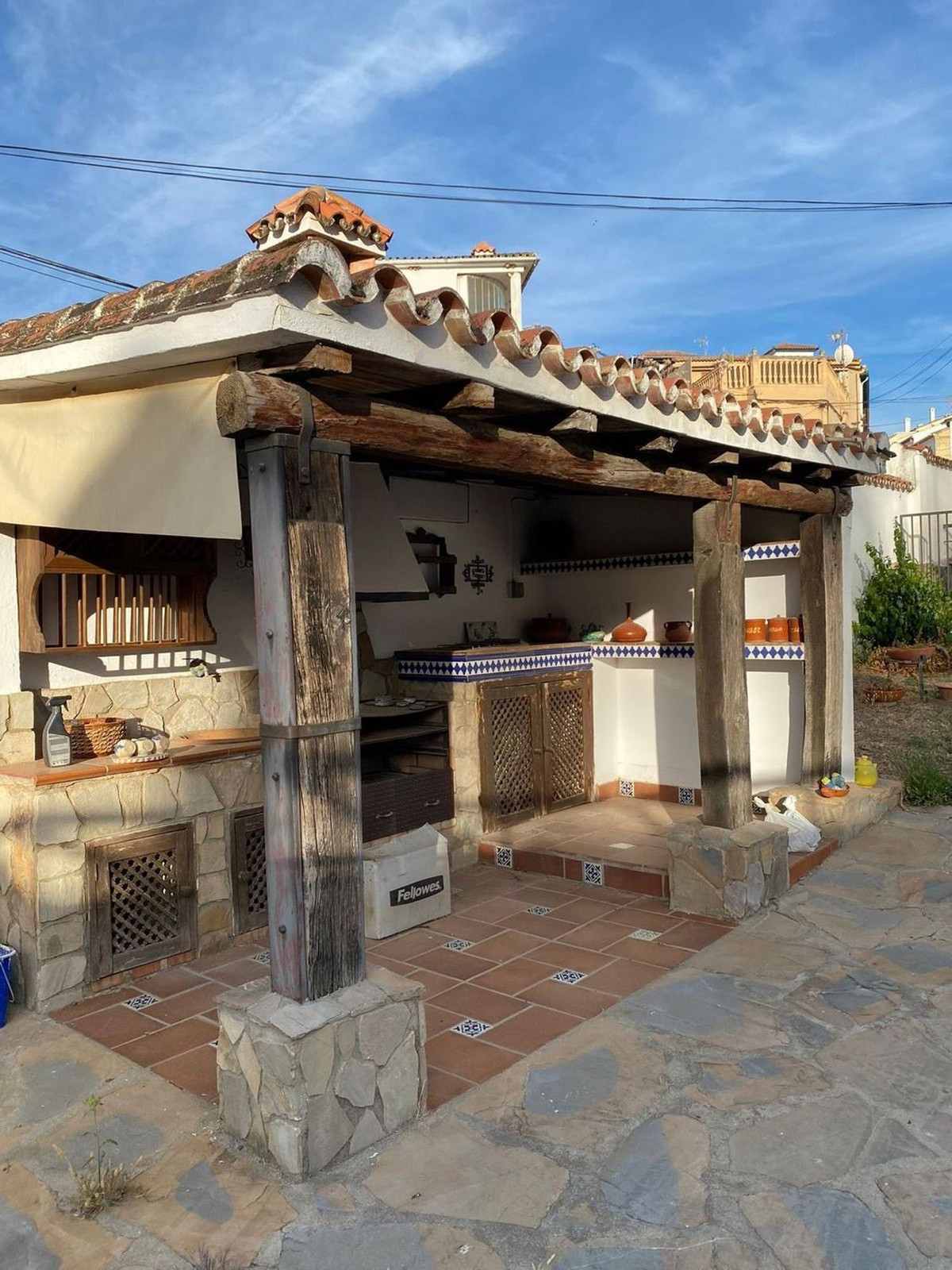 4 Bed Townhouse for sale in Arriate Costa Del Sol, Málaga, Spain