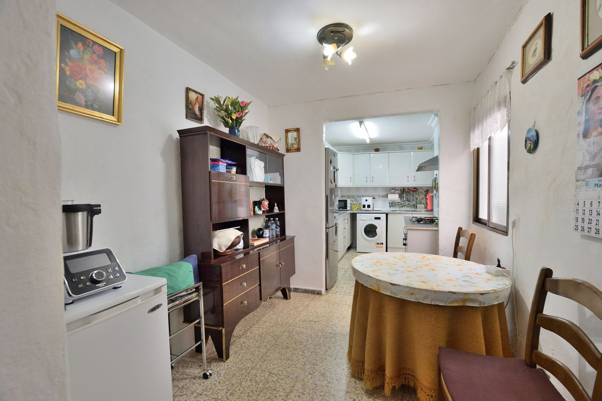 Se vende Apartamento Planta Baja de 4 dormitorios en Costa Del Sol, Málaga, España