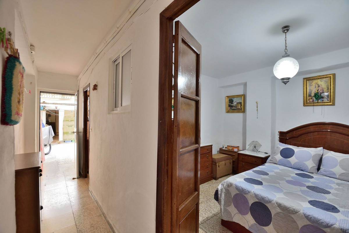 Se vende Apartamento Planta Baja de 4 dormitorios en Costa Del Sol, Málaga, España