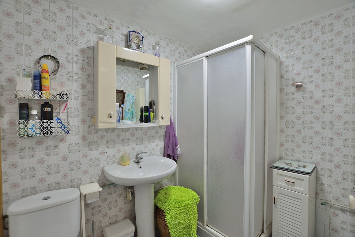 Se vende Apartamento Planta Baja de 4 dormitorios en Costa Del Sol, Málaga, España