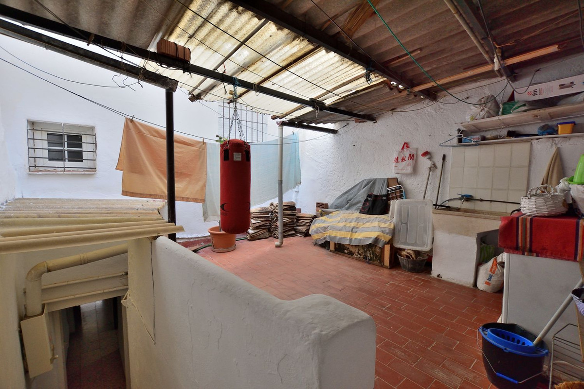 Se vende Apartamento Planta Baja de 4 dormitorios en Costa Del Sol, Málaga, España