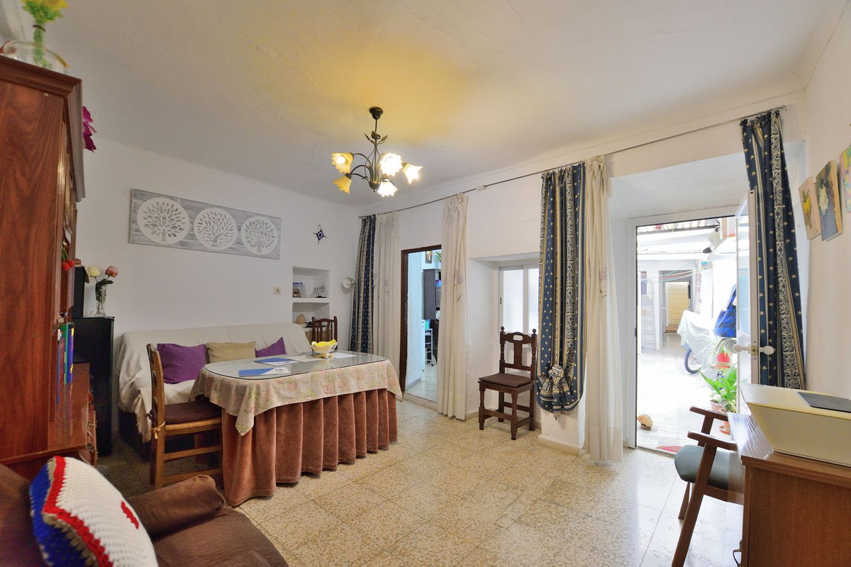 Se vende Apartamento Planta Baja de 4 dormitorios en Costa Del Sol, Málaga, España