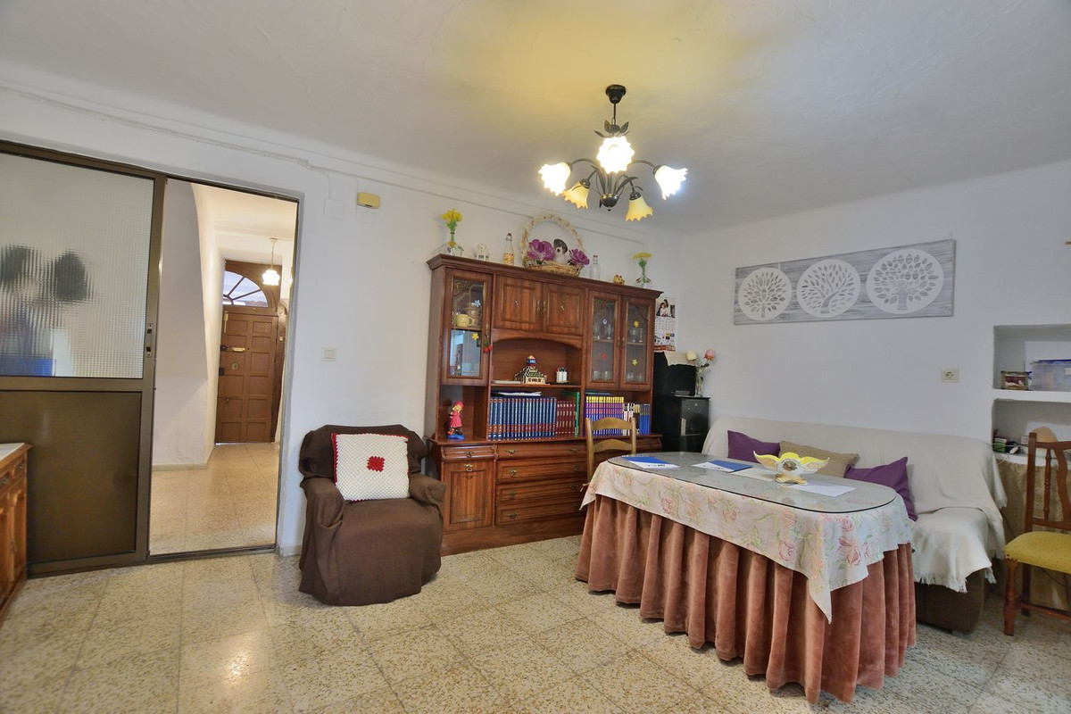 Se vende Apartamento Planta Baja de 4 dormitorios en Costa Del Sol, Málaga, España