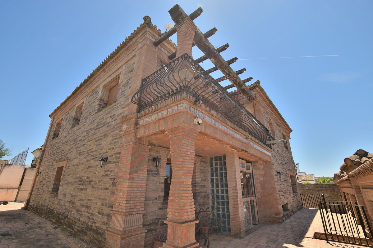 Se vende Villa - Chalet de 5 dormitorios en Costa Del Sol, Málaga, España