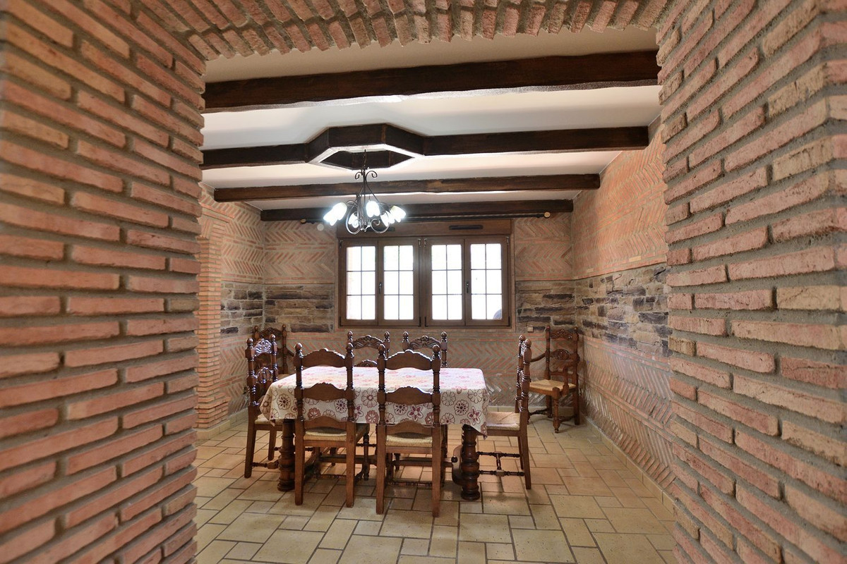 Se vende Villa - Chalet de 5 dormitorios en Costa Del Sol, Málaga, España