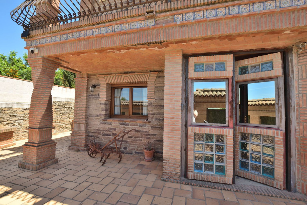 Se vende Villa - Chalet de 5 dormitorios en Costa Del Sol, Málaga, España