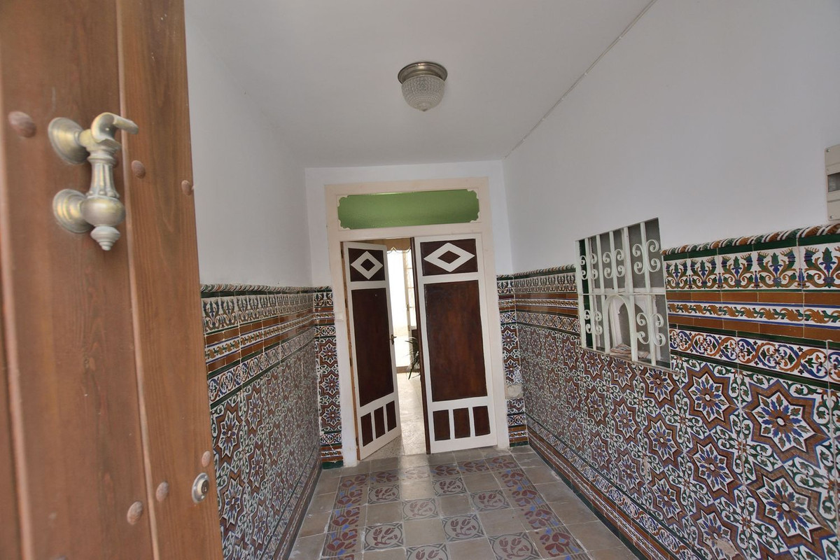 Se vende Adosada de 12 dormitorios en Costa Del Sol, Málaga, España