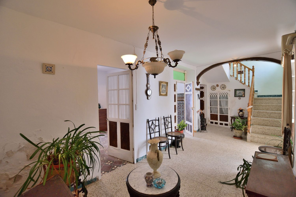 Se vende Adosada de 12 dormitorios en Costa Del Sol, Málaga, España