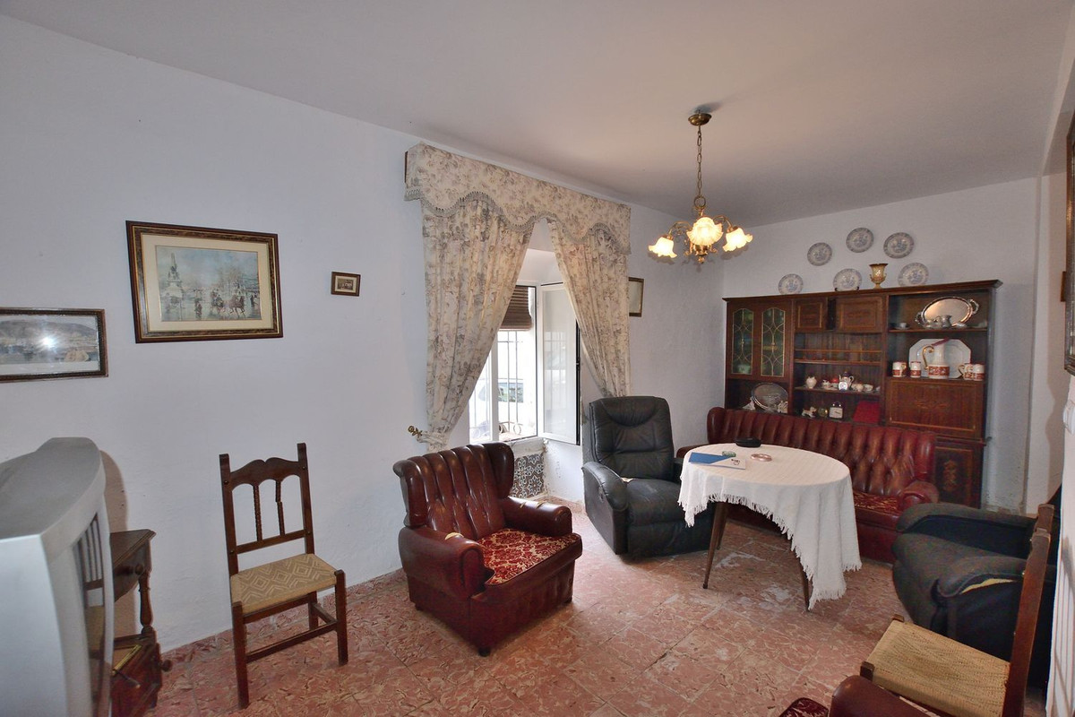 Se vende Adosada de 12 dormitorios en Costa Del Sol, Málaga, España