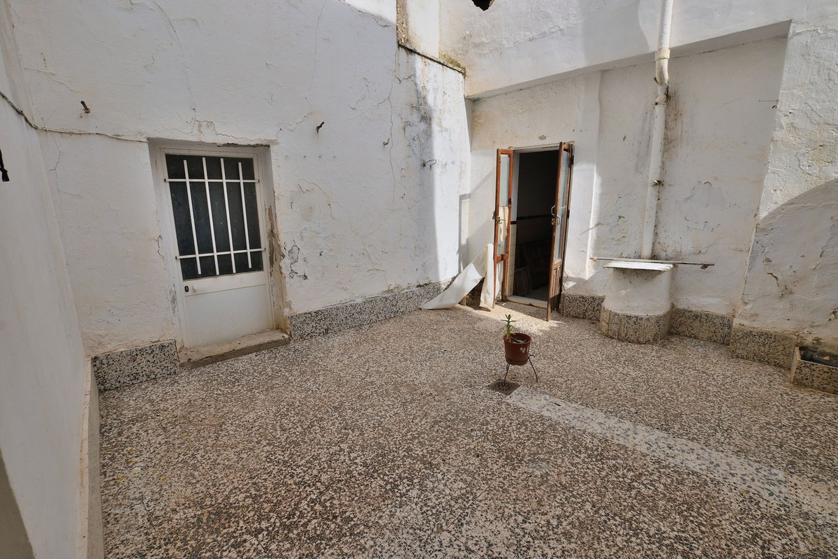 Se vende Adosada de 12 dormitorios en Costa Del Sol, Málaga, España