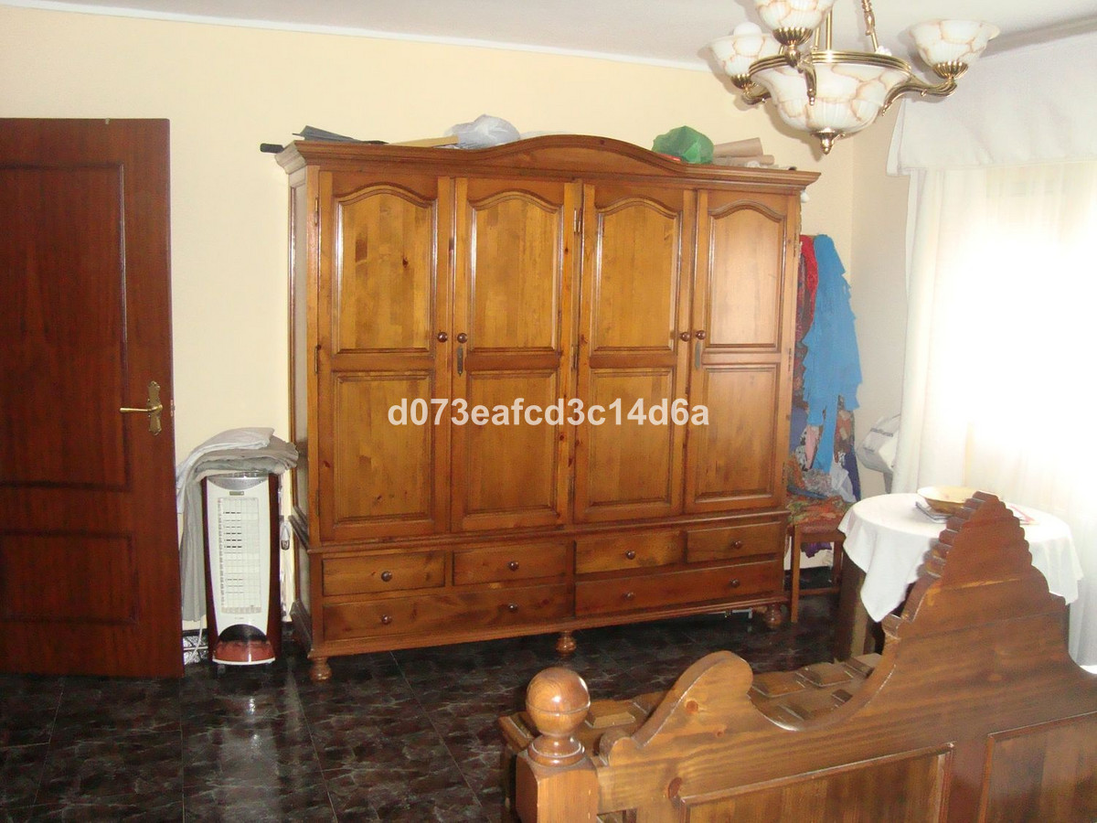 6 Bed Townhouse for sale in Ronda Costa Del Sol, Málaga, Spain