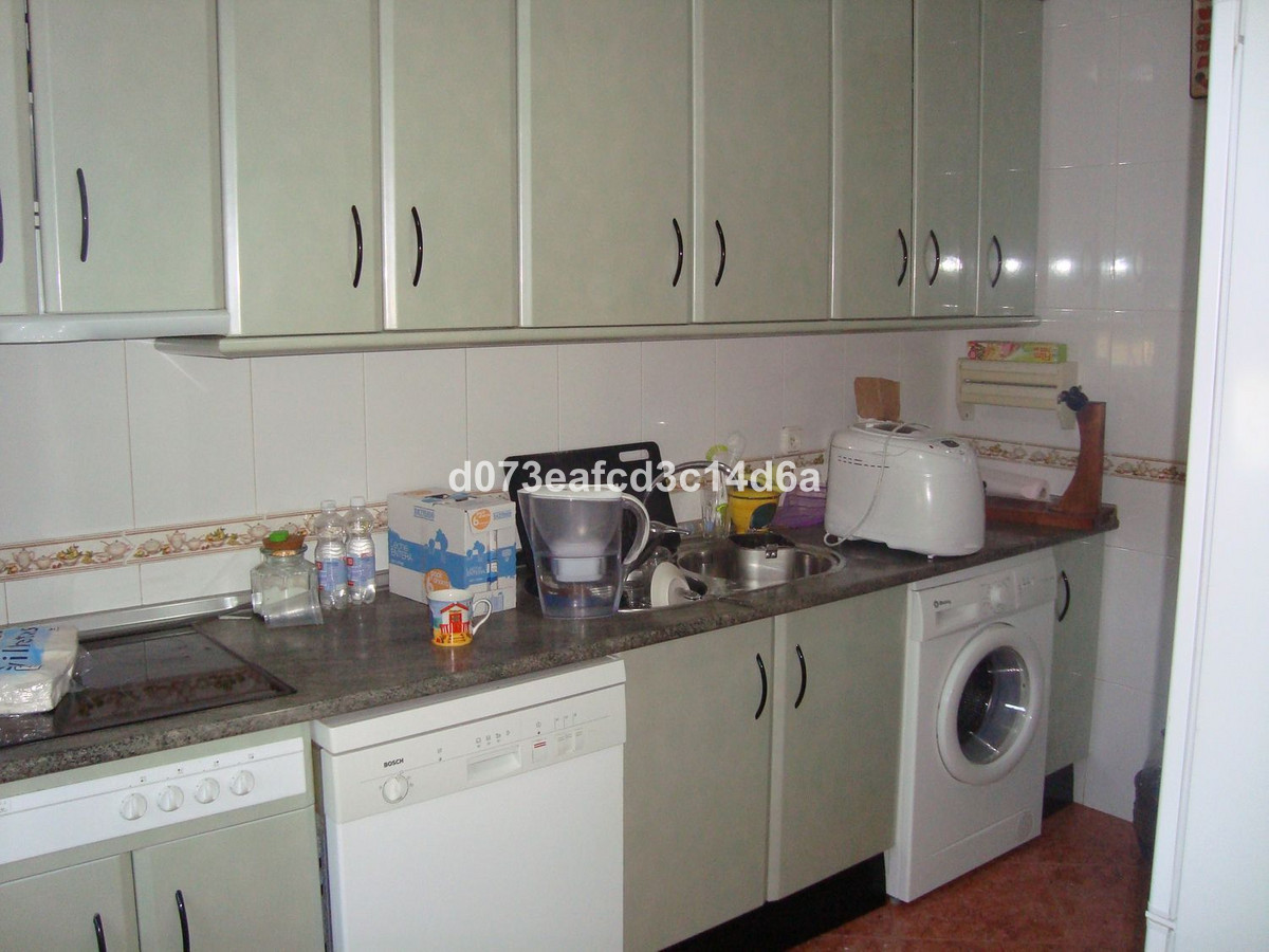 6 Bed Townhouse for sale in Ronda Costa Del Sol, Málaga, Spain