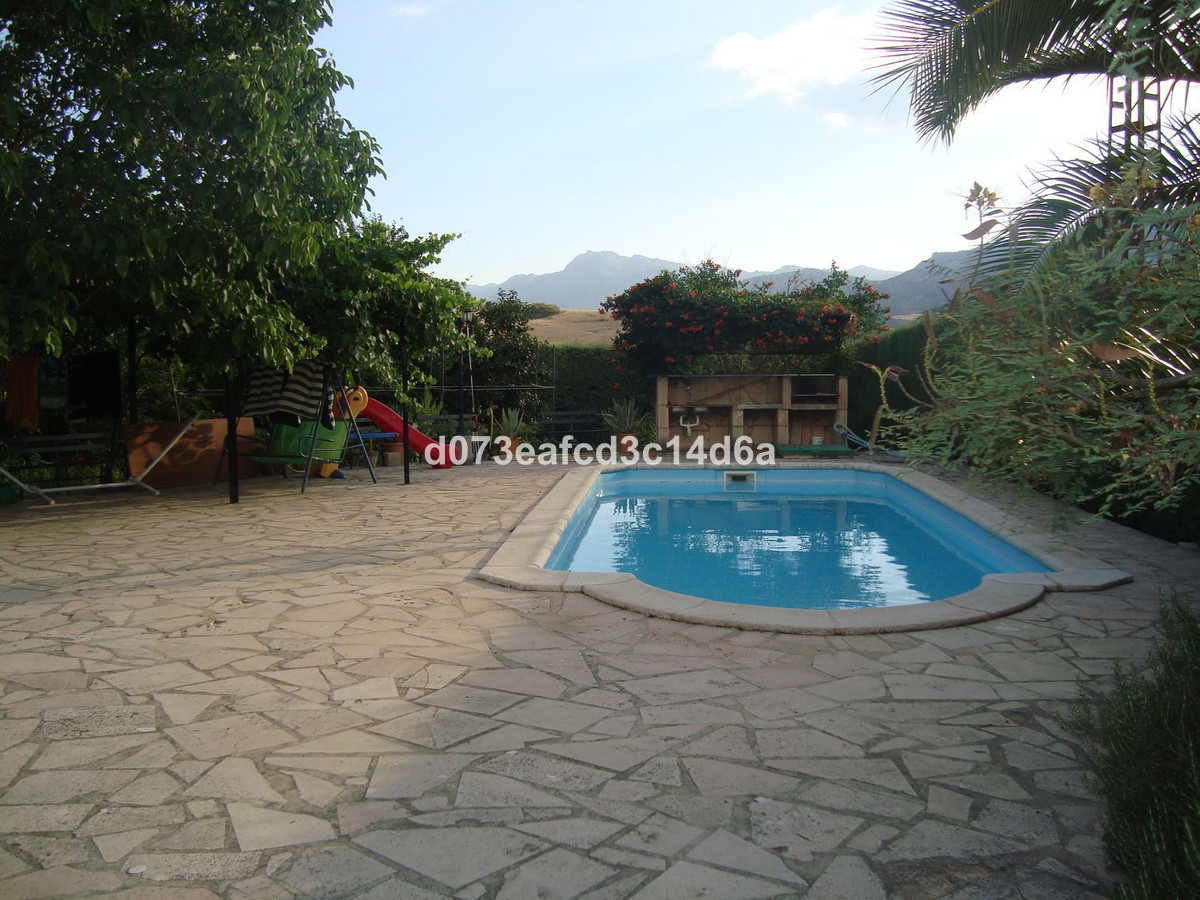 6 Bed Townhouse for sale in Ronda Costa Del Sol, Málaga, Spain