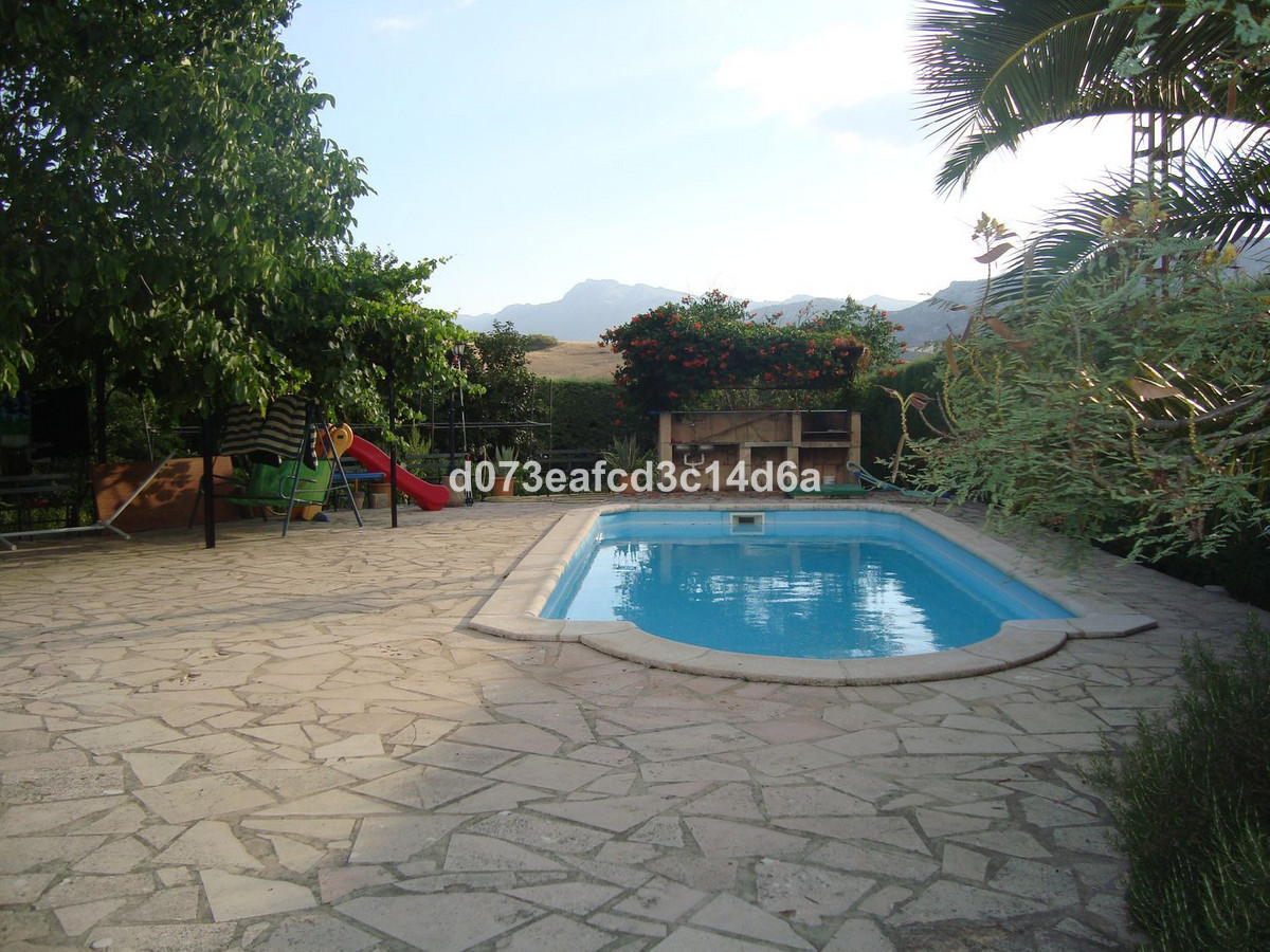 6 Bed Townhouse for sale in Ronda Costa Del Sol, Málaga, Spain
