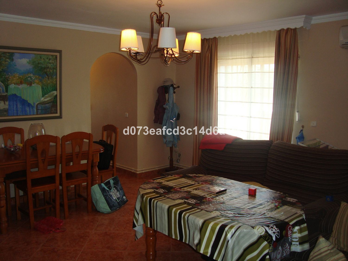 6 Bed Townhouse for sale in Ronda Costa Del Sol, Málaga, Spain