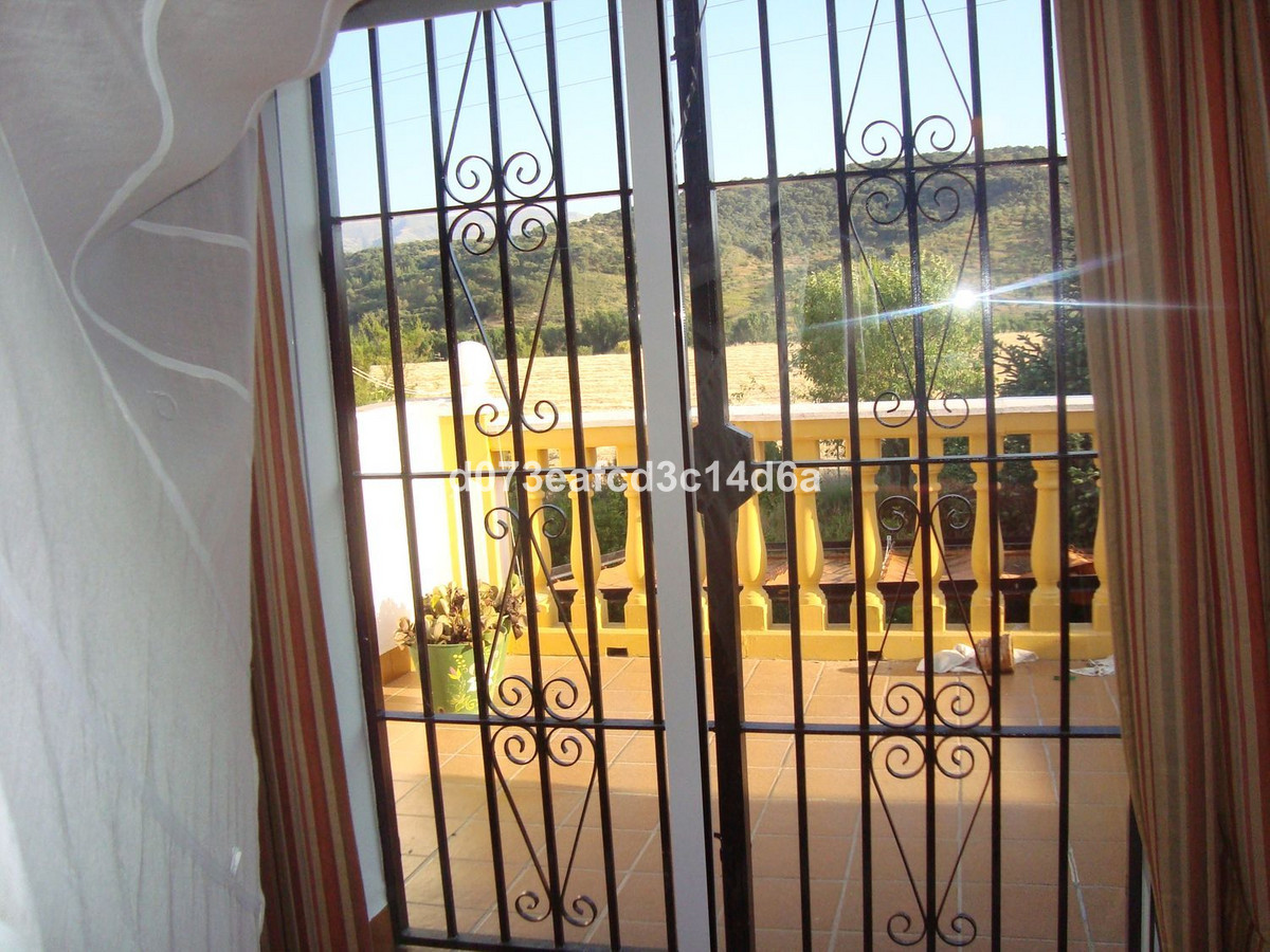 6 Bed Townhouse for sale in Ronda Costa Del Sol, Málaga, Spain