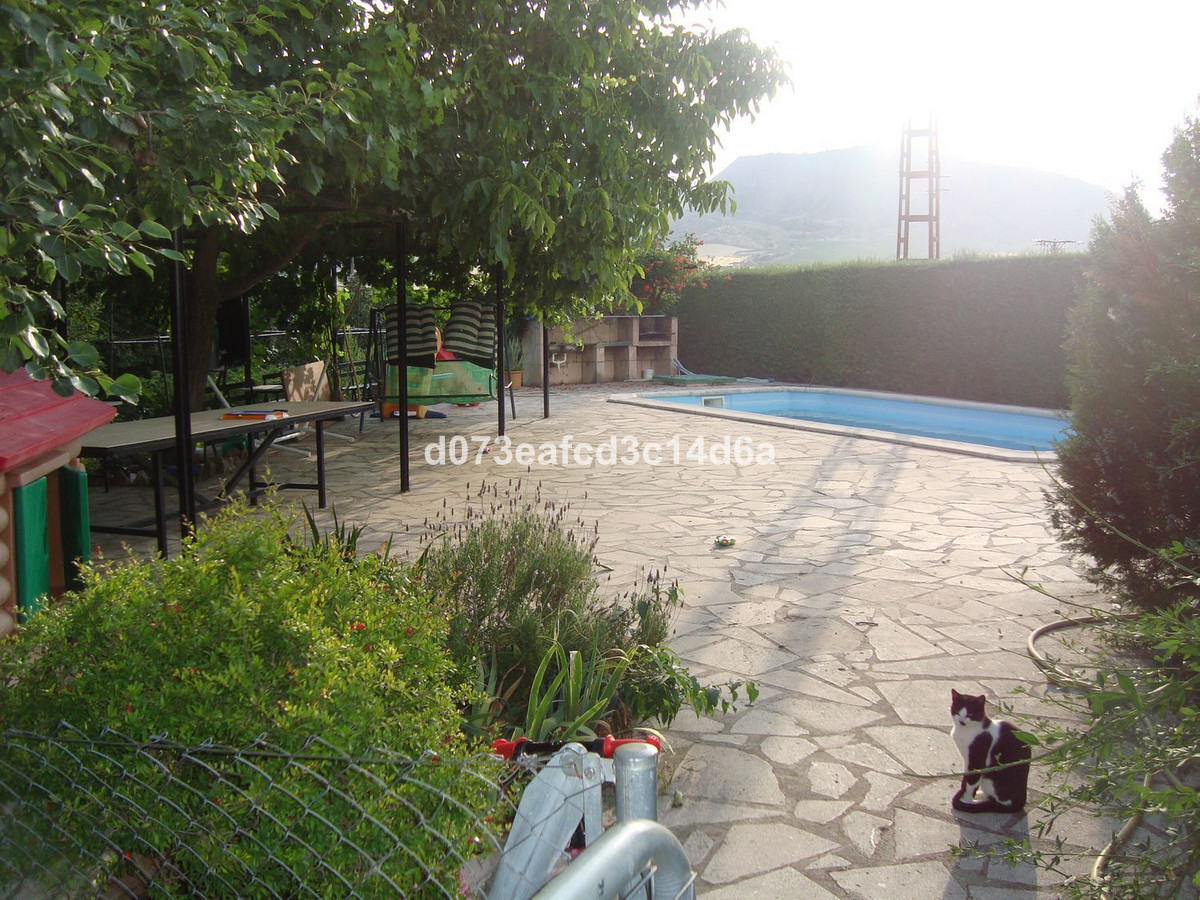 6 Bed Townhouse for sale in Ronda Costa Del Sol, Málaga, Spain