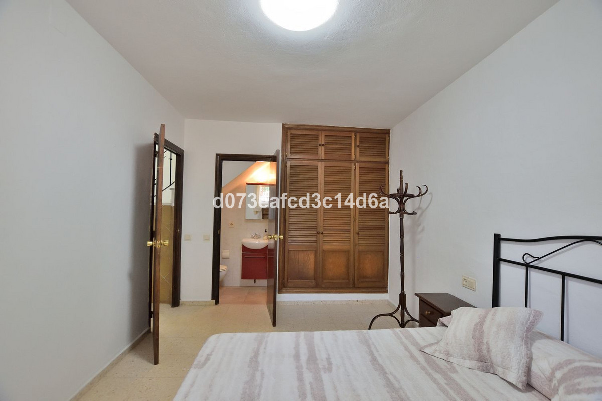 3 Bed Townhouse for sale in Ronda Costa Del Sol, Málaga, Spain