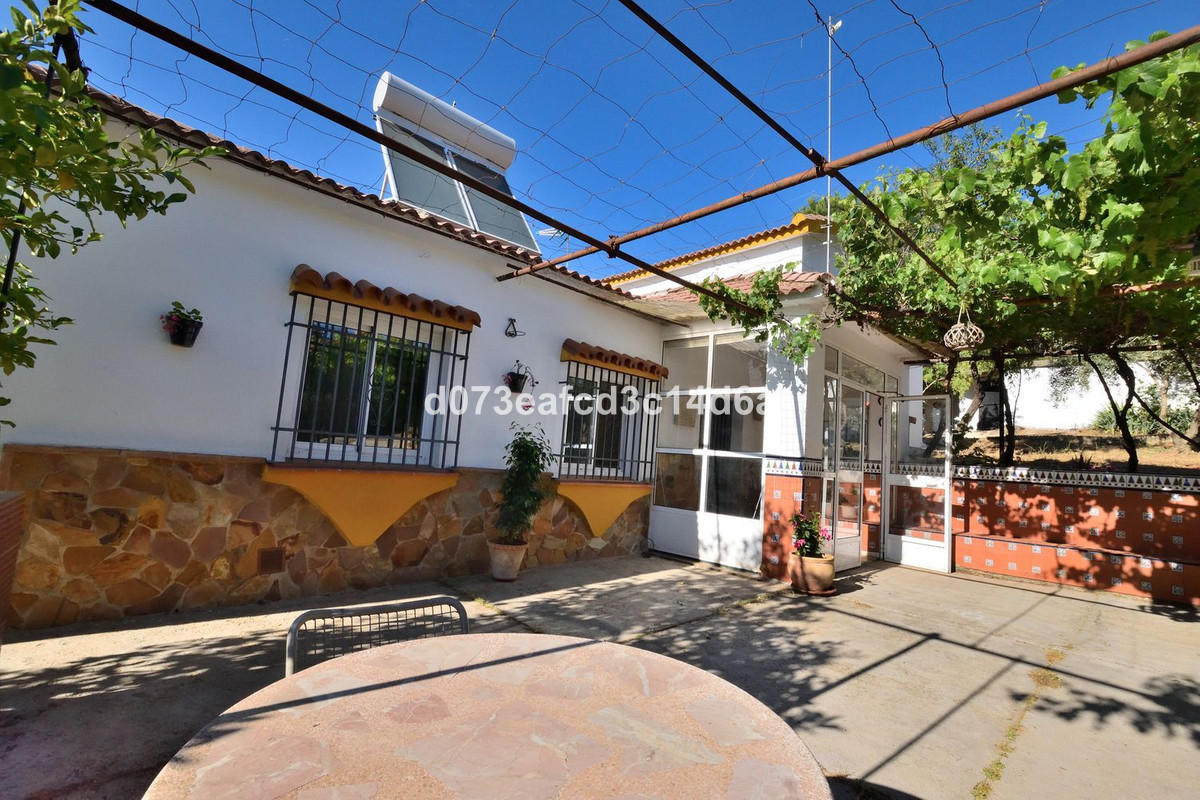 3 Bed Townhouse for sale in Ronda Costa Del Sol, Málaga, Spain