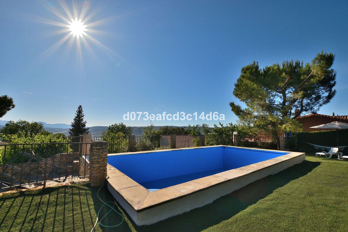 3 Bed Townhouse for sale in Ronda Costa Del Sol, Málaga, Spain