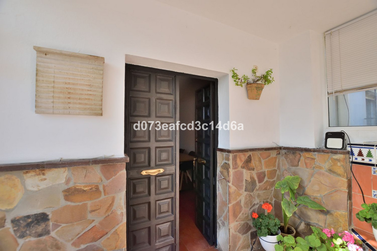 3 Bed Townhouse for sale in Ronda Costa Del Sol, Málaga, Spain