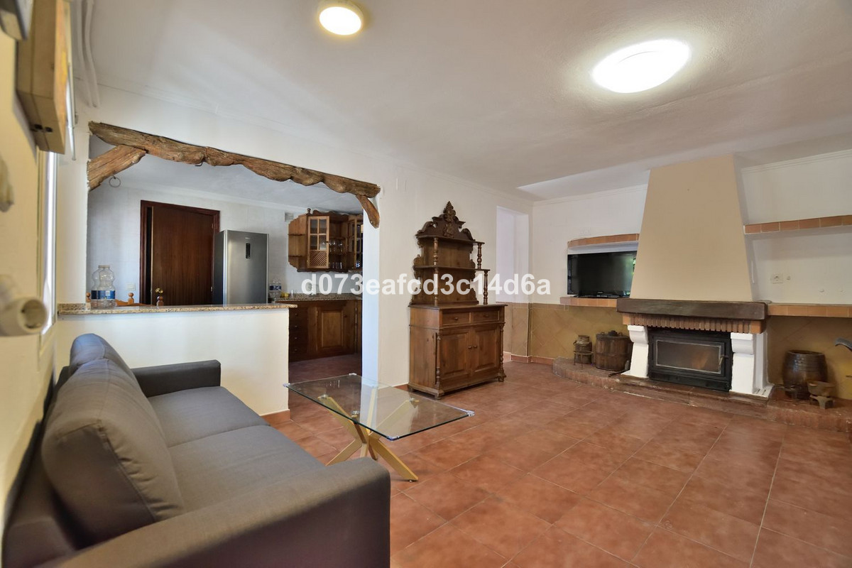 3 Bed Townhouse for sale in Ronda Costa Del Sol, Málaga, Spain