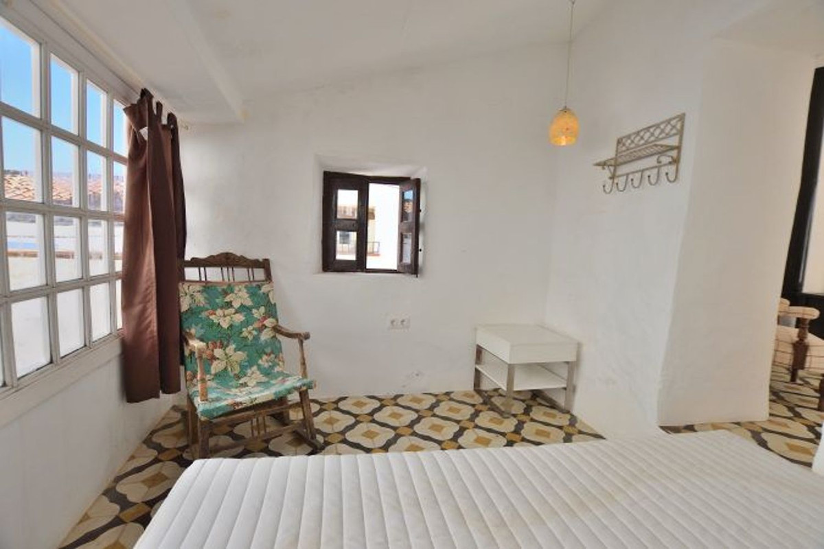 2 Bed Townhouse for sale in Montejaque Costa Del Sol, Málaga, Spain