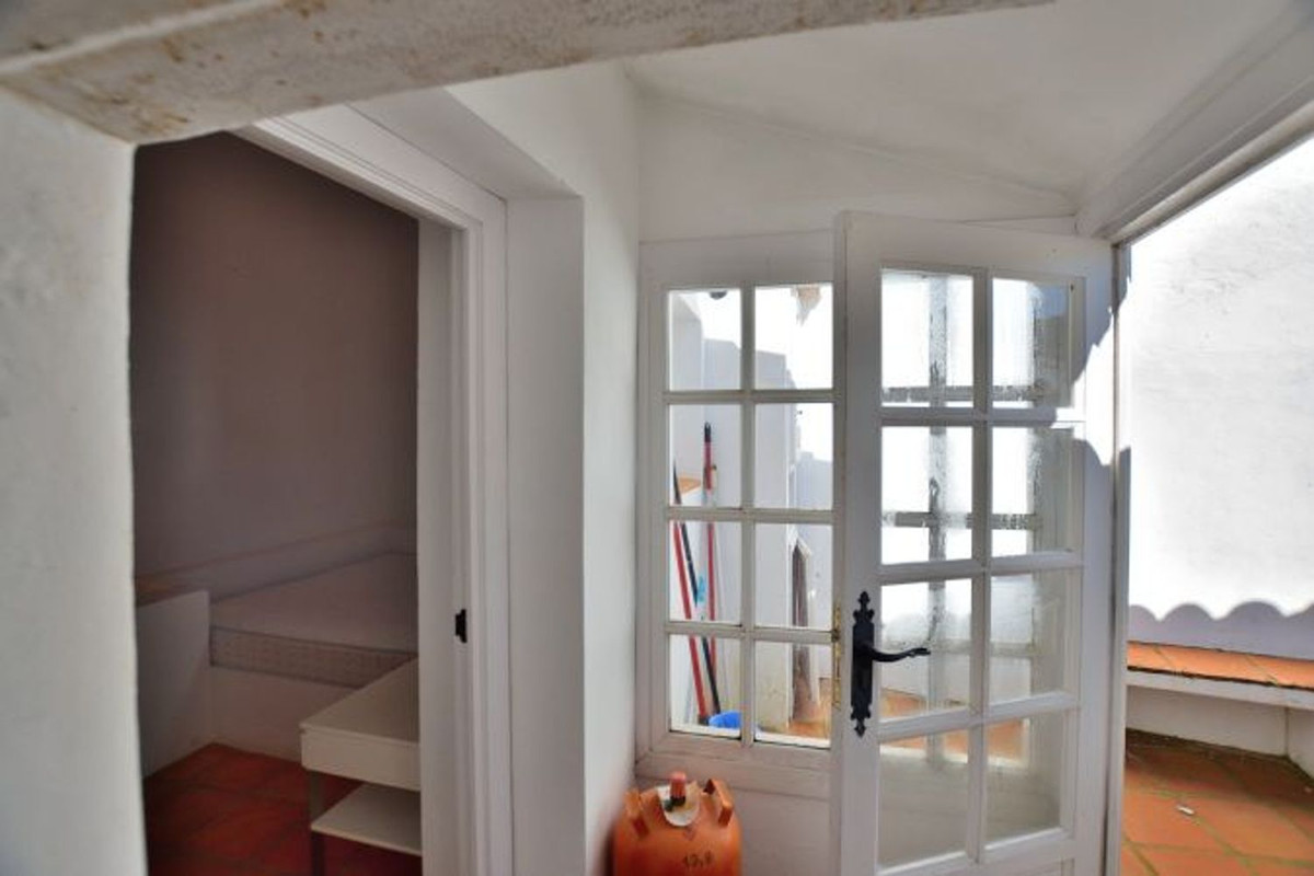 2 Bed Townhouse for sale in Montejaque Costa Del Sol, Málaga, Spain
