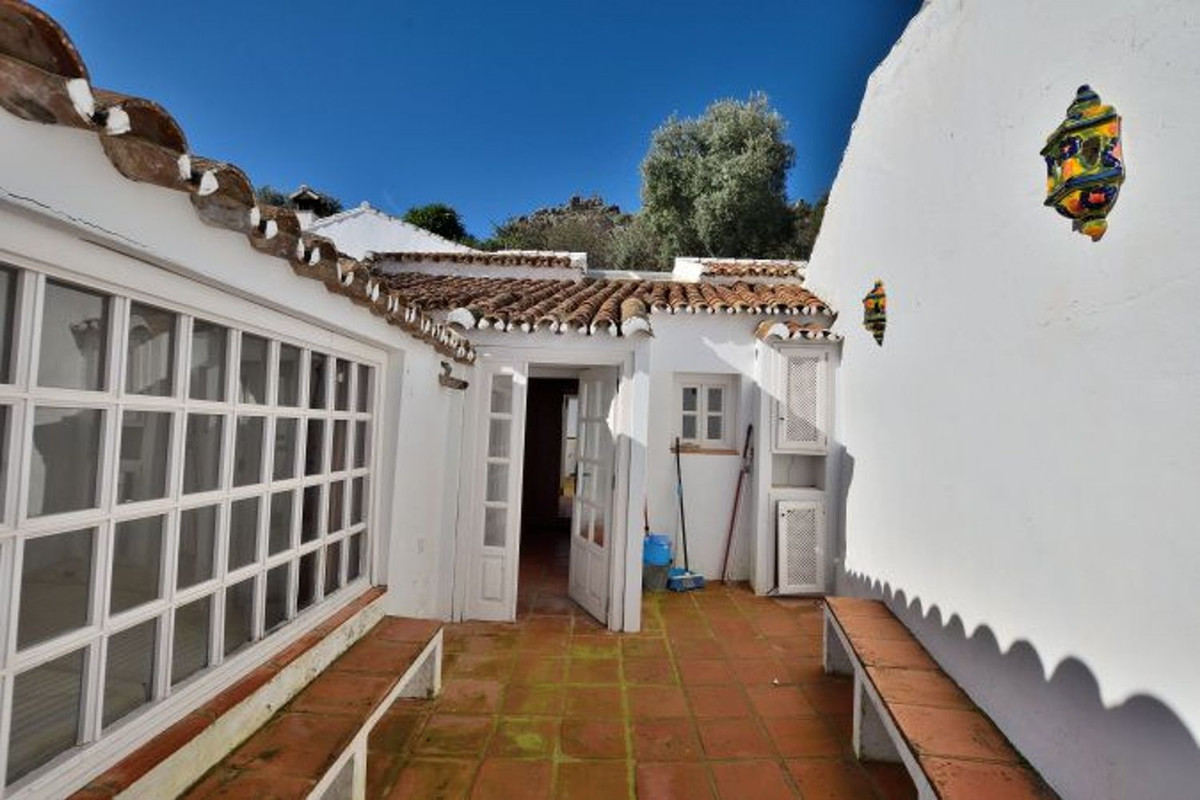 2 Bed Townhouse for sale in Montejaque Costa Del Sol, Málaga, Spain