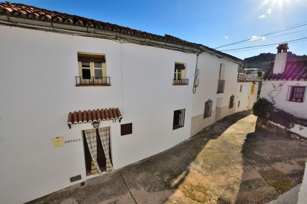 2 Bed Townhouse for sale in Montejaque Costa Del Sol, Málaga, Spain