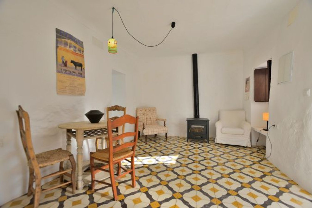 2 Bed Townhouse for sale in Montejaque Costa Del Sol, Málaga, Spain