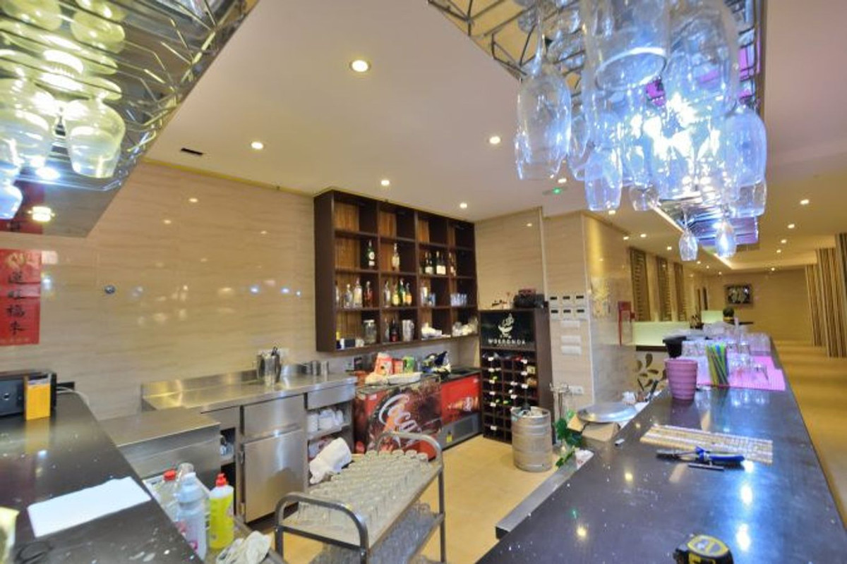Commercial unit for sale in Ronda Costa Del Sol, Málaga, Spain