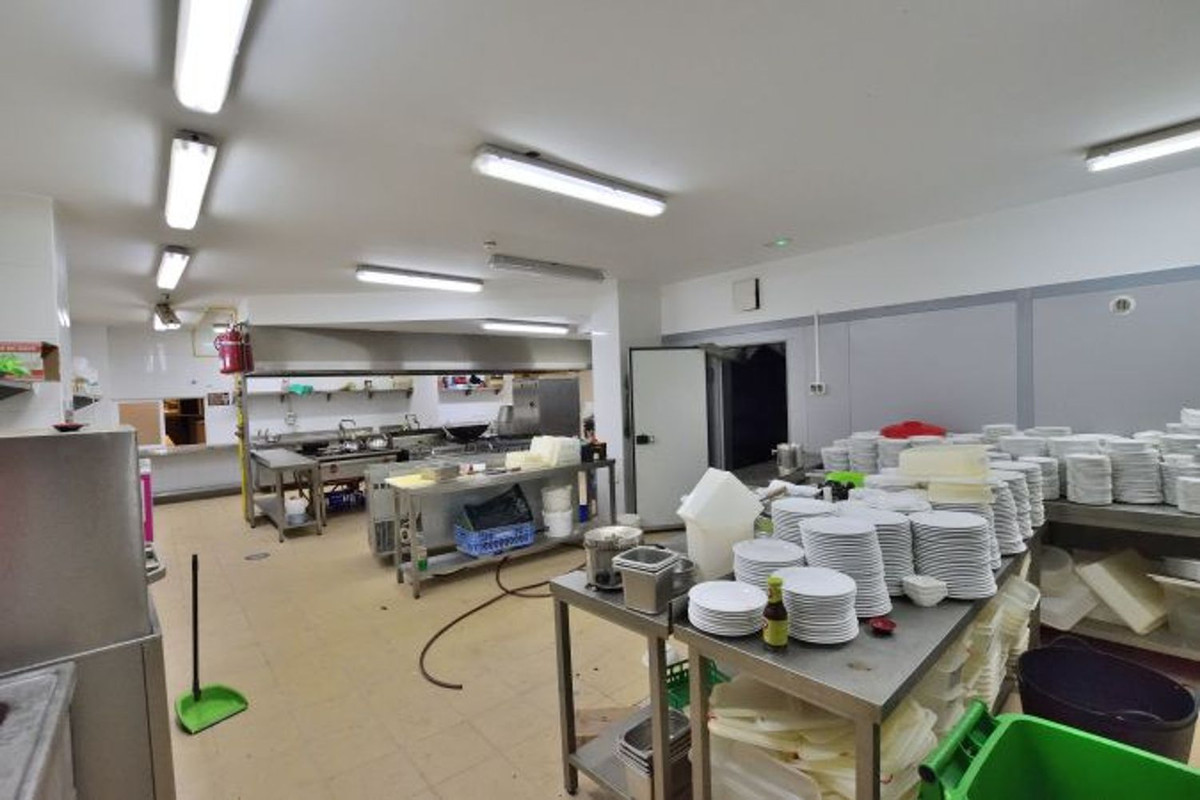 Commercial unit for sale in Ronda Costa Del Sol, Málaga, Spain