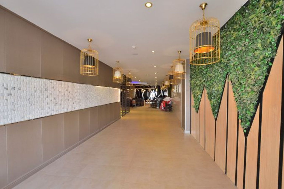 Commercial unit for sale in Ronda Costa Del Sol, Málaga, Spain