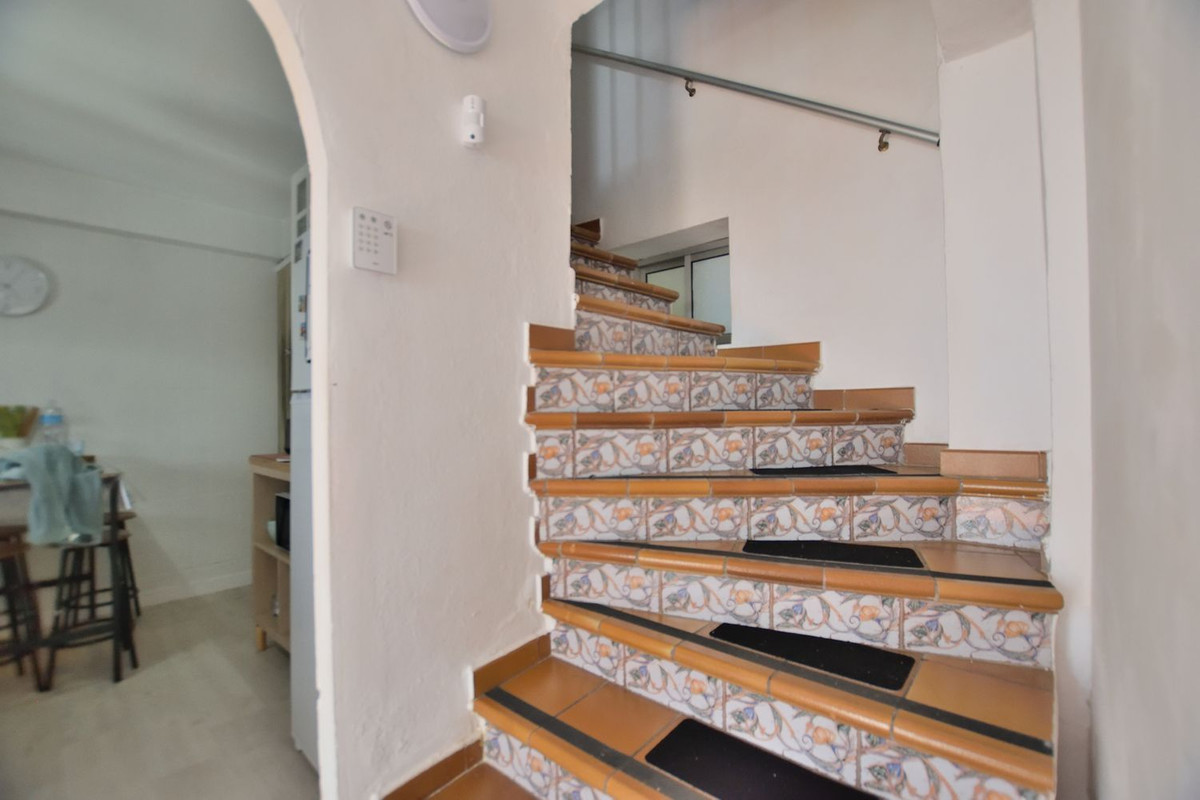 3 Bed Townhouse for sale in Ronda Costa Del Sol, Málaga, Spain