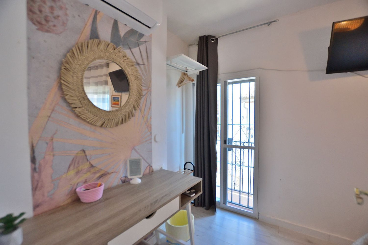 3 Bed Townhouse for sale in Ronda Costa Del Sol, Málaga, Spain