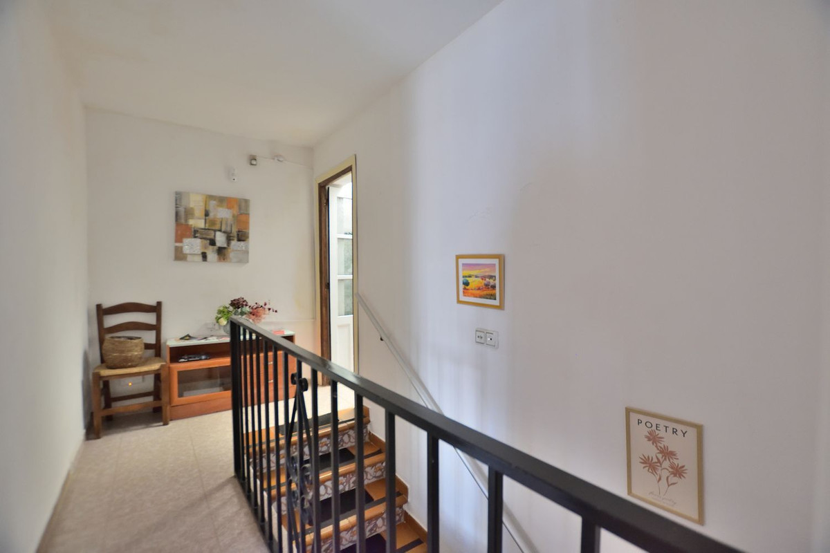 3 Bed Townhouse for sale in Ronda Costa Del Sol, Málaga, Spain